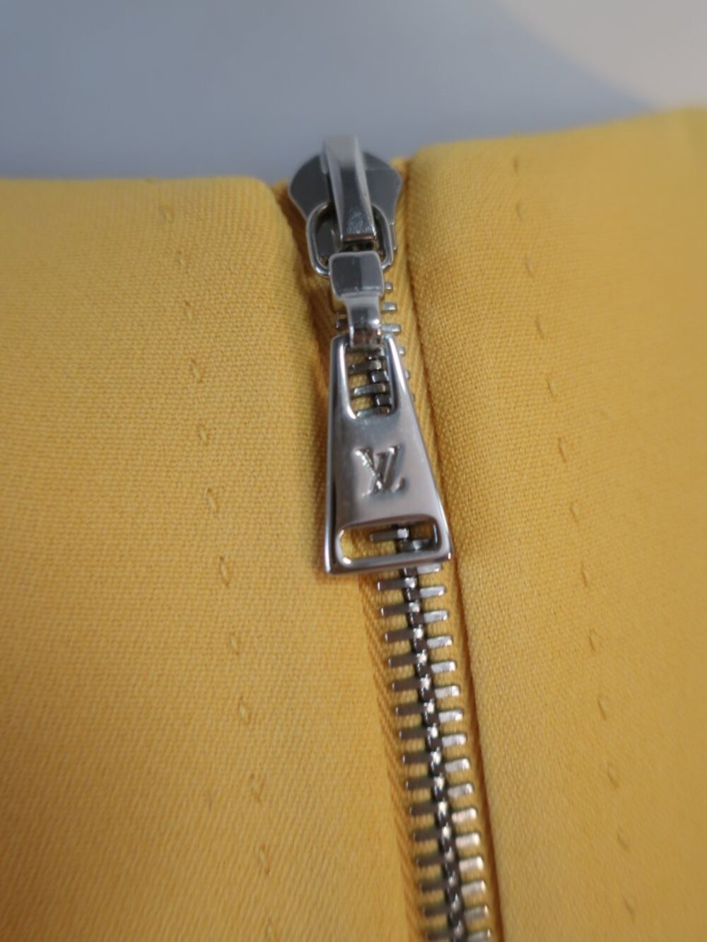 Authentic Louis Vuitton (Item-779 Marigold Yellow Sleeveless Pleat Dress 40 US/8 - Picture 14 of 16